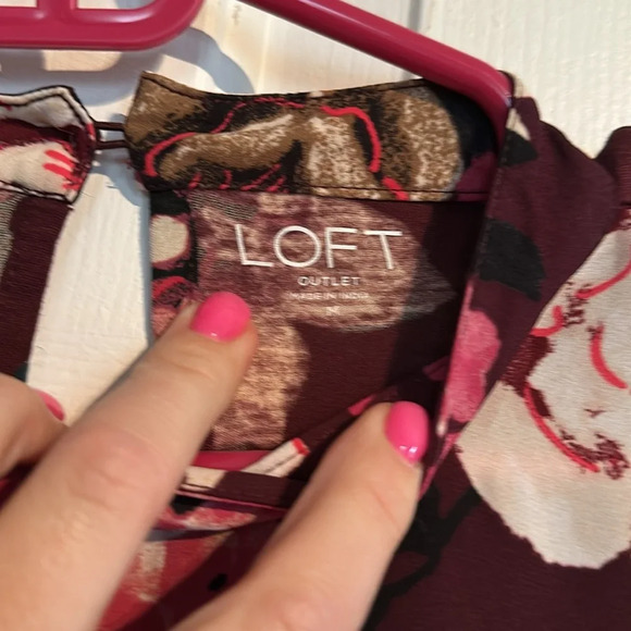 Loft floral baby doll top size medium - Picture 3 of 5